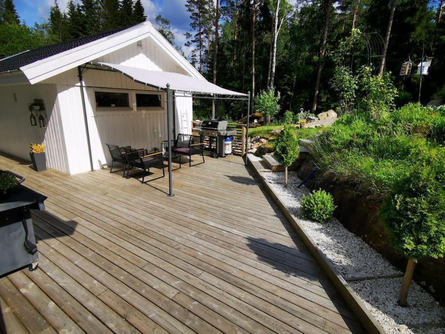Family Friendly Villa With Sauna In The Nature บูโรส ภายนอก รูปภาพ